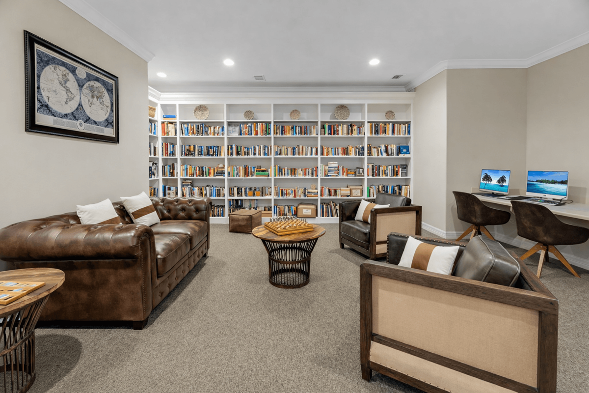 Villas Of Park Grove Apartments